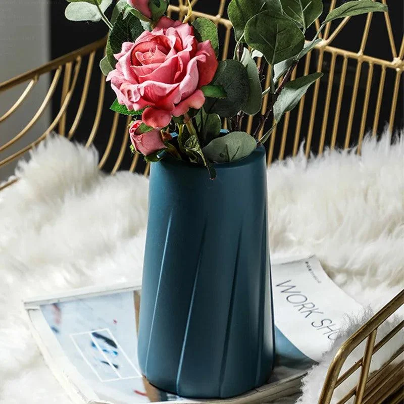 Morandi Plastic Vase: Modern Origami Home Decor -