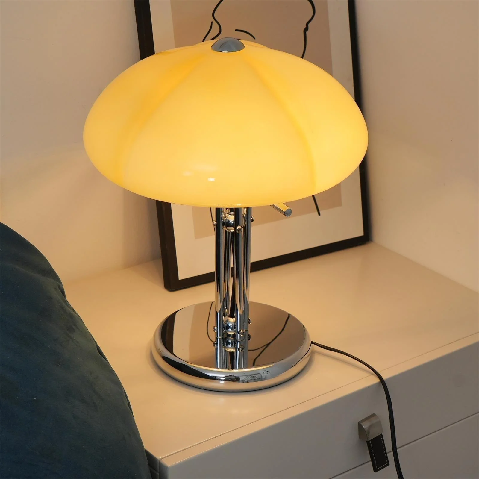 Mushroom Bauhaus Table Lamp 8