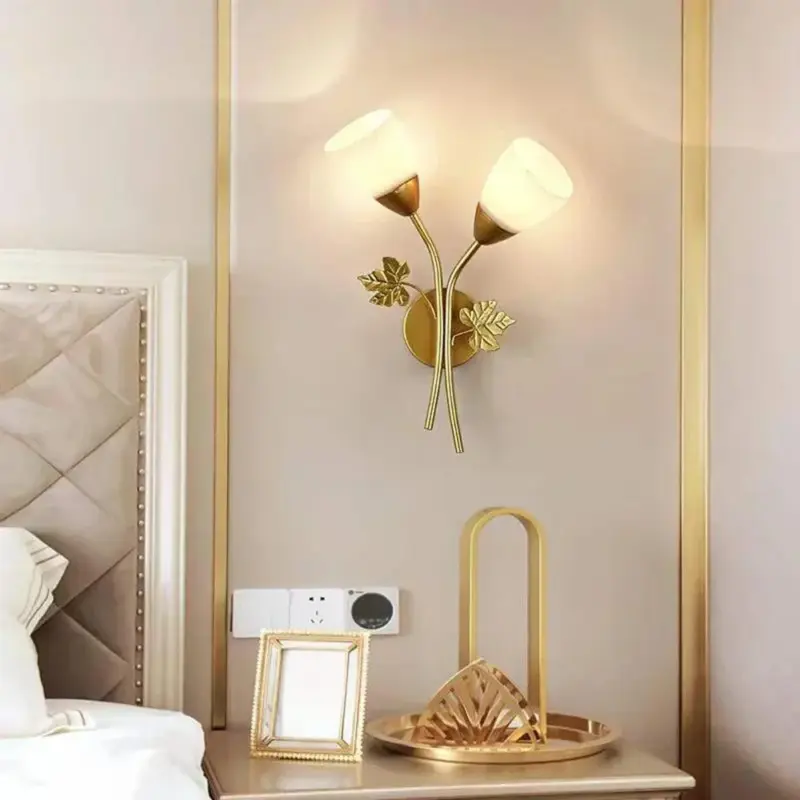 Nordic Moderne Ijzeren Wandlampen Led Slaapkamer Bed Lamp Leren Gang Kamer Indoor Wandlampen Glazen Bal Decor 64ba8d37 720d 43db 9d31 3a0b732dfb1e
