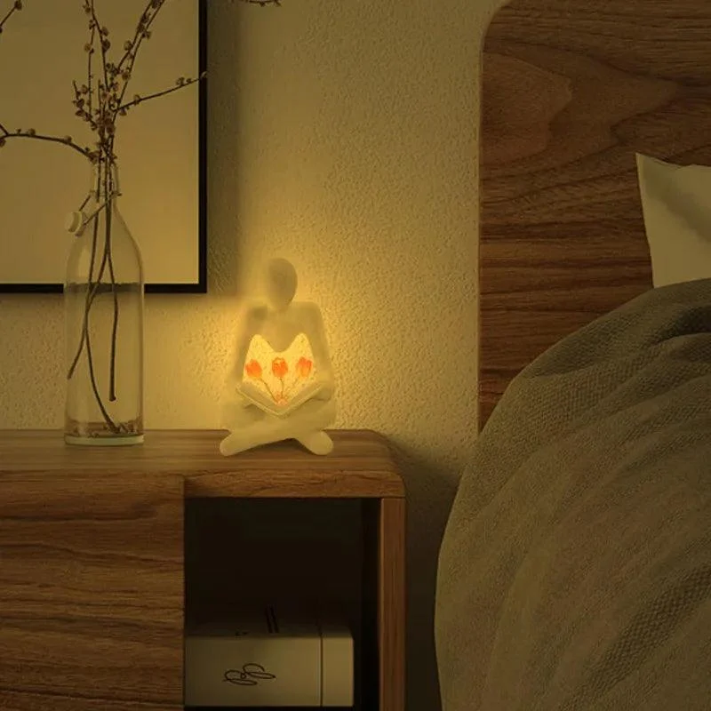 Nordic Abstract Thinker Statue Night Lamp: Creative Bookshelf Décor -