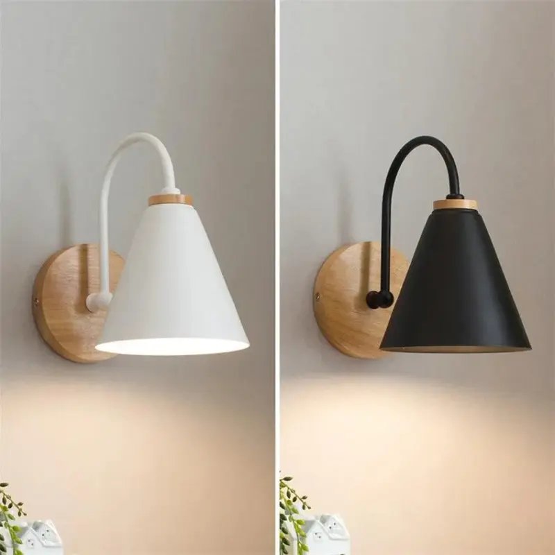 Nordic Wood LED Wall Lamp Modern Elegance