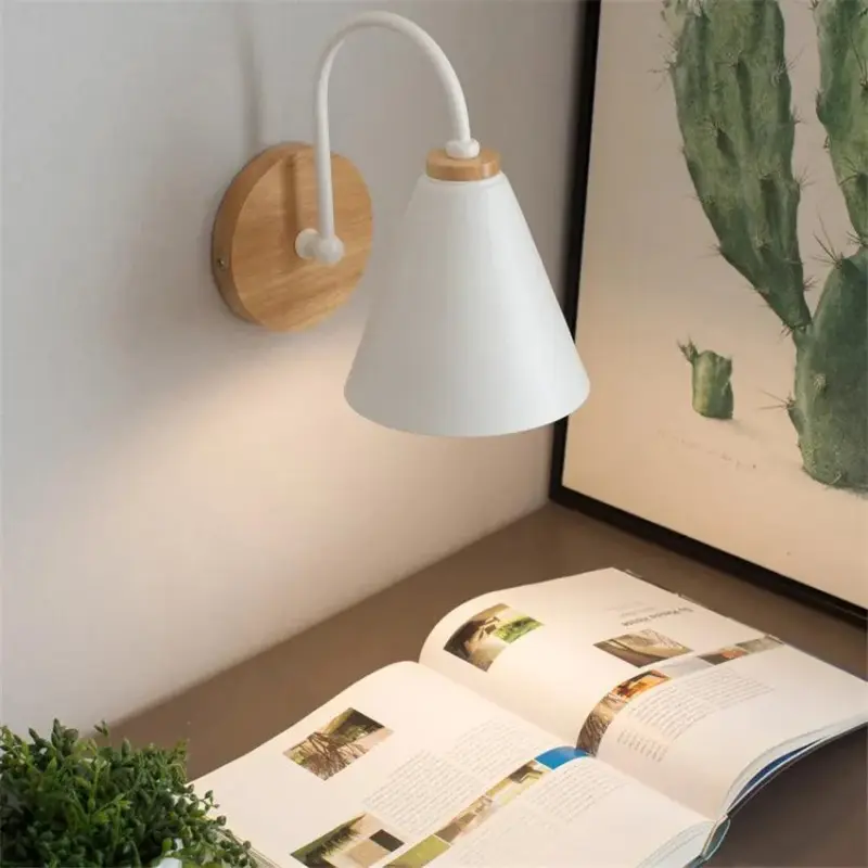 Nordic Wood LED Wall Lamp Modern Elegance