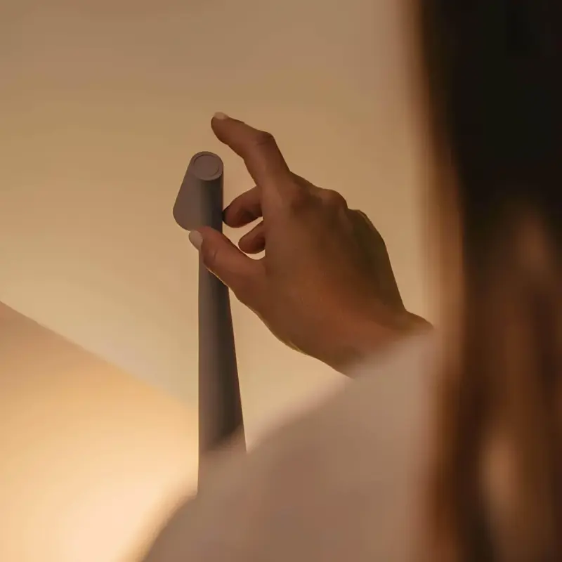 NordischeMinimalistischeLED TischlampeKabellosDimmbarLeselampeEsszimmerbeleuchtung3