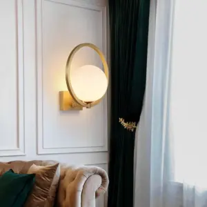 GloedSphere - Modern wall lamp with round glass ball and 1 light point