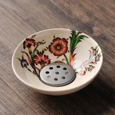 Oriental-Inspired Soap Dish with Drainage Feature -