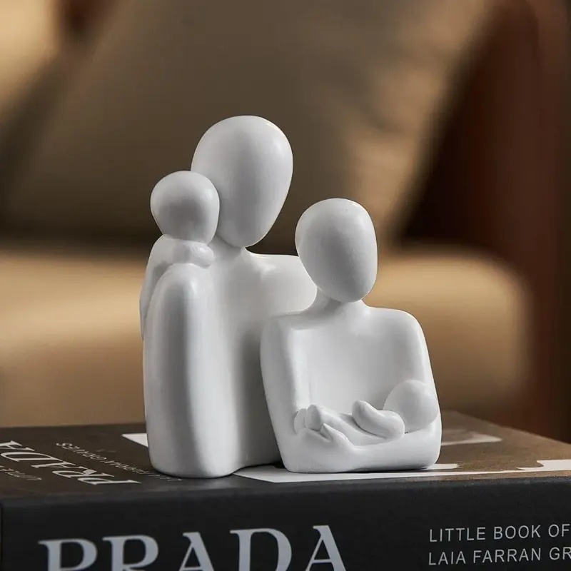 Ottilie Family Decor