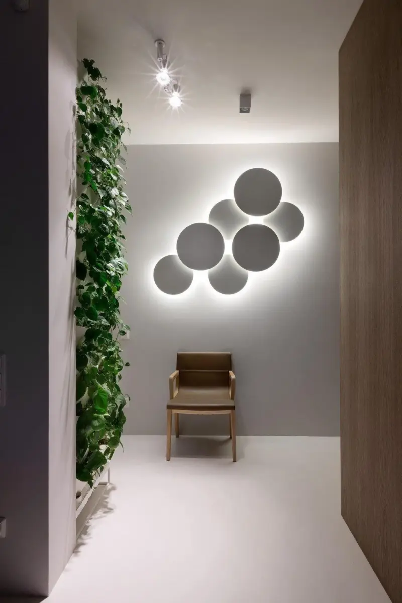 PUCK WALL ART Fluorescent wall light