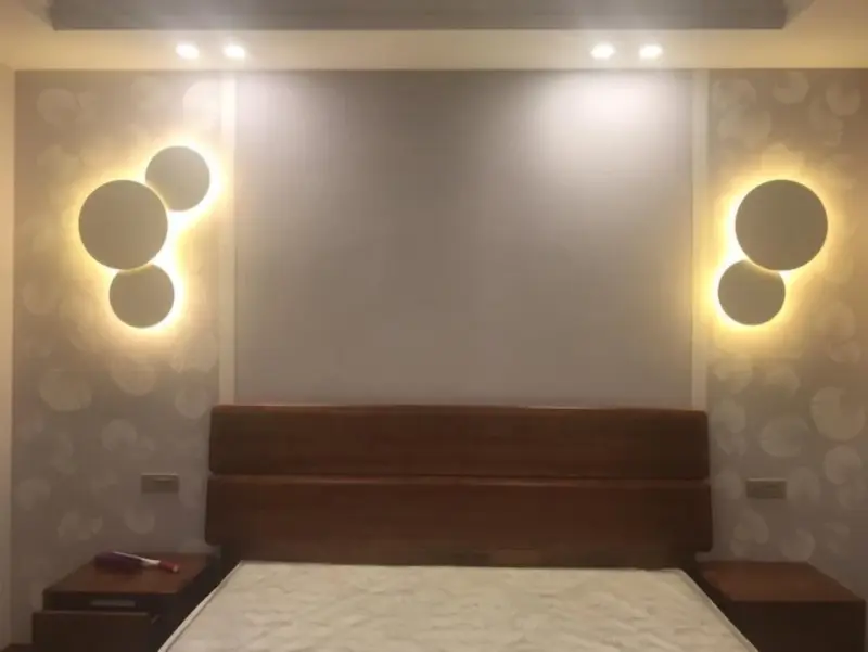 PUCK WALL ART Fluorescent wall light
