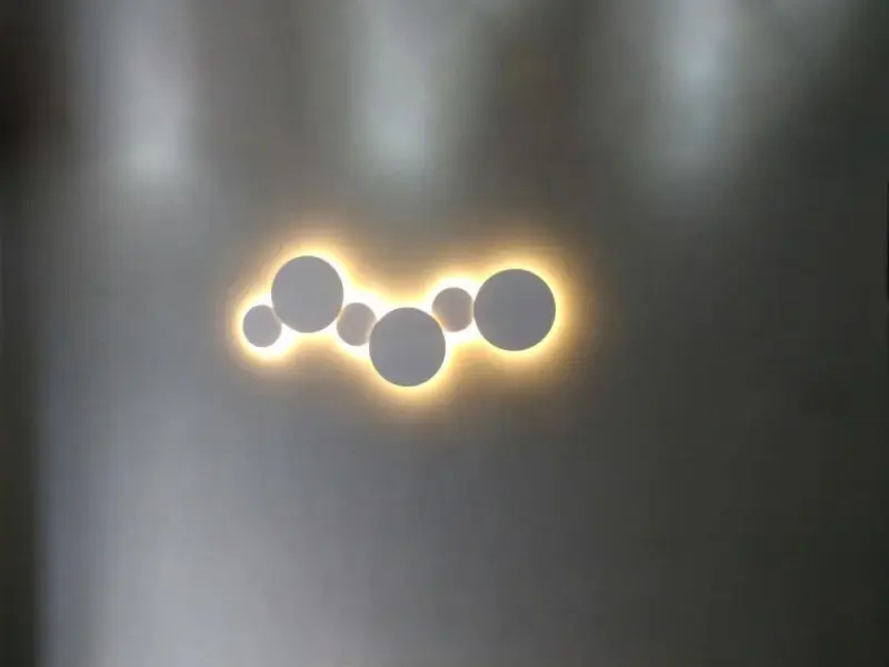 PUCK WALL ART Fluorescent wall light