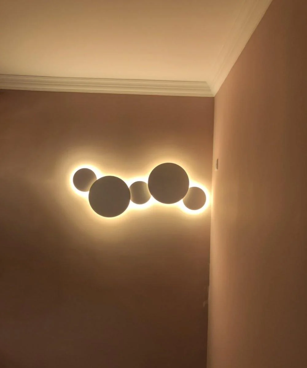 Puck Wall Art Fluorescent Wall Light 52