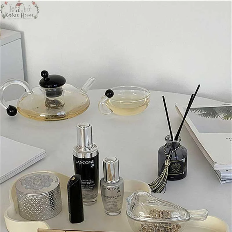 Pastel Aesthetic Irregular Decorative Acrylic Bed Tray -