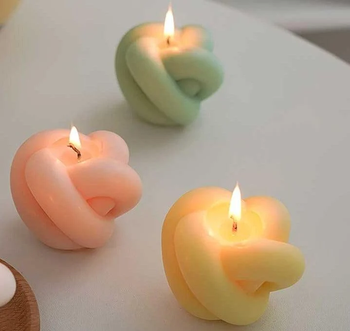 Pastel Scented Apple Shaped Knot Candle -