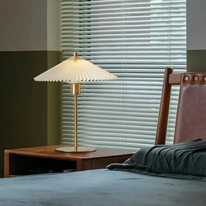 Perla Pleated Table Lamp