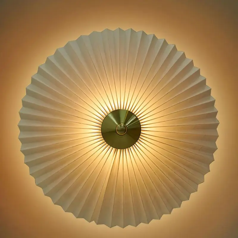 Perla Pleated Table Lamp