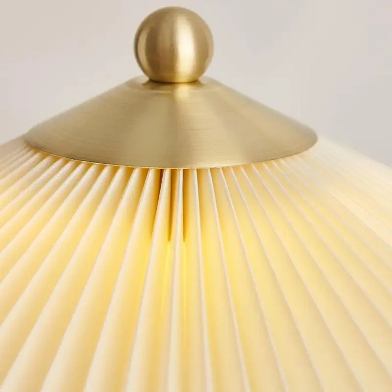 Perla Pleated Table Lamp