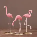 PinkFlamingoFigurine Homeko4