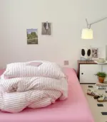 Pinkretrostripesbeddingsetaestheticbedsheets_3 Pinkretrostripesbeddingsetaestheticbedsheets