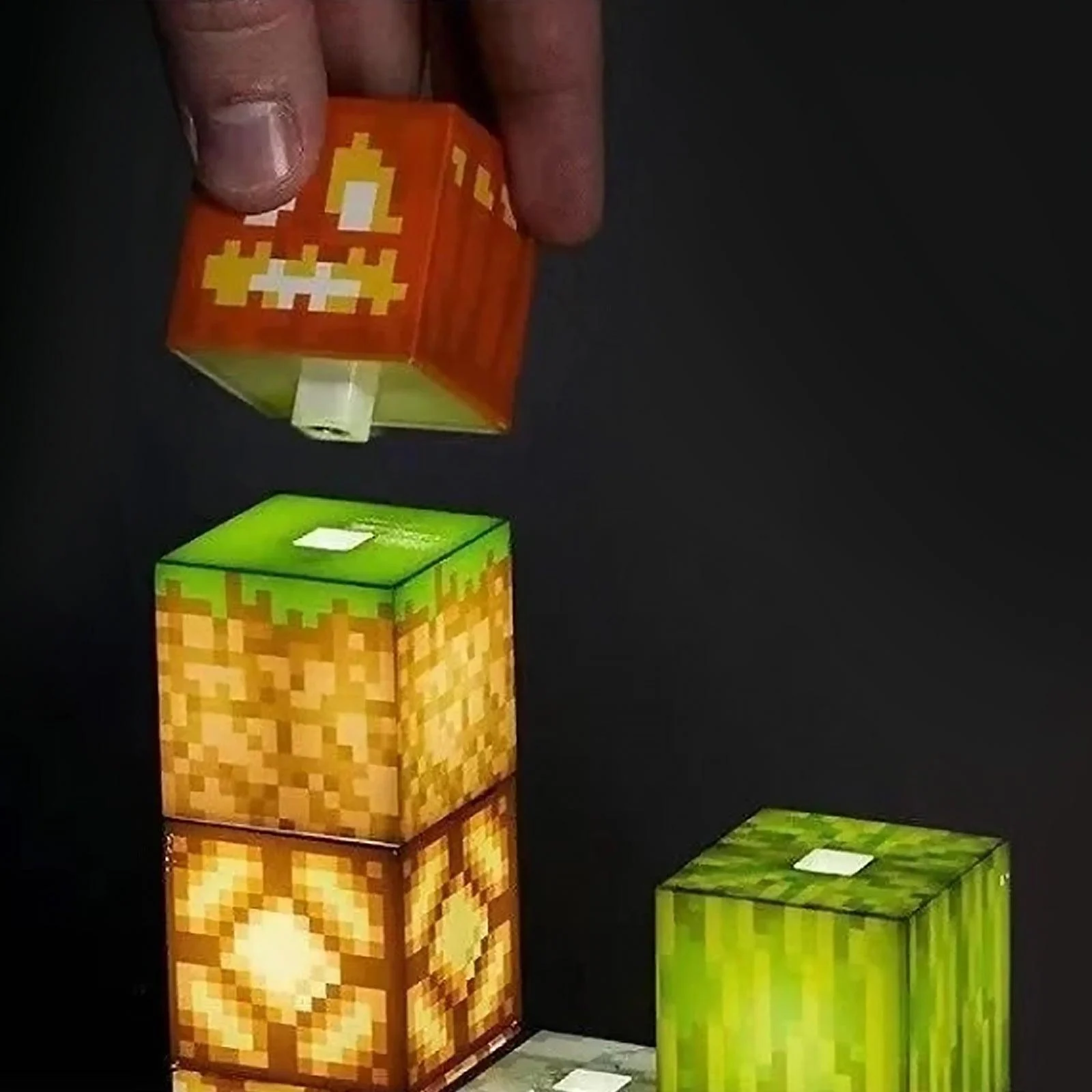 Pixelgraphicbrickstonegameroomlamp1