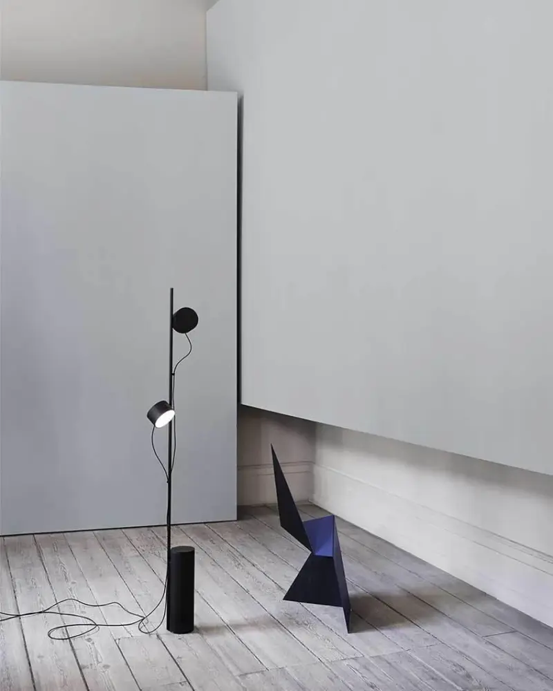 Post Floor Lamp 22 788d1d1a efa0 45d9 9415 e82191774108
