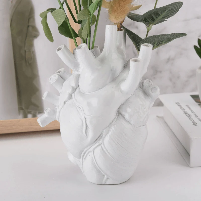 White Ceramic Anatomical Heart Flower Vase - ISTANBULLU LTD