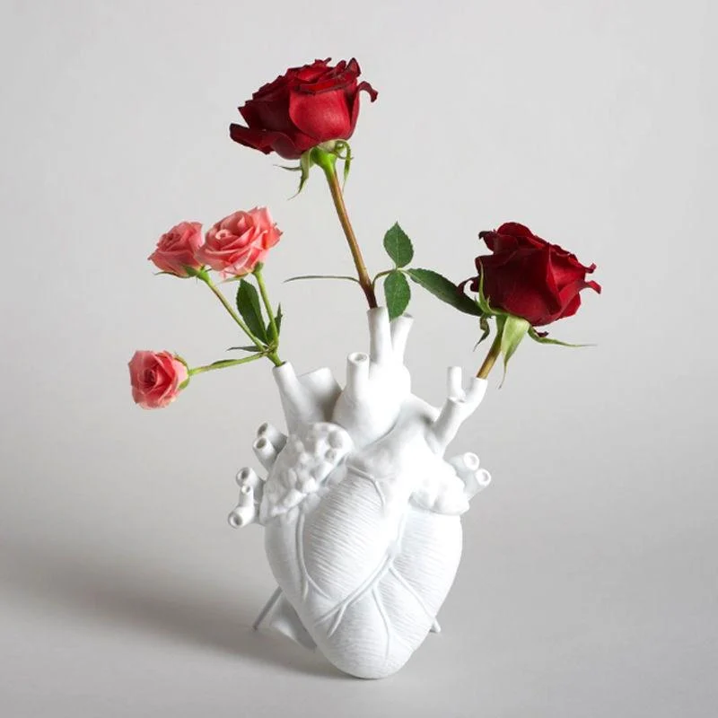 White Ceramic Anatomical Heart Flower Vase - ISTANBULLU LTD