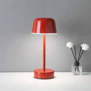 PRISMA PULSE FLARE – Dynamic LED Table Lamp