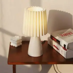 Retro Ceramic Pleated Table Lamp - ISTANBULLU LTD