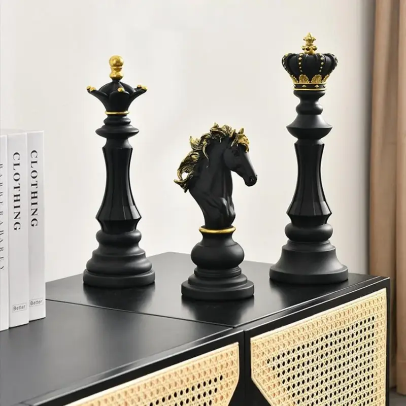 RetroChessStatue Homeko3