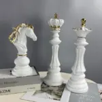 RetroChessStatue Homeko7