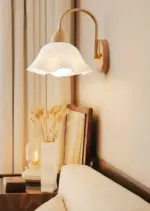 RetroFlowerWoodenWallLamp