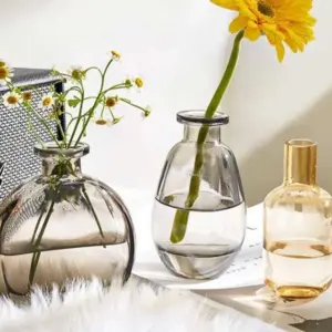 Retro Glass Colored Bud Vases - ISTANBULLU LTD