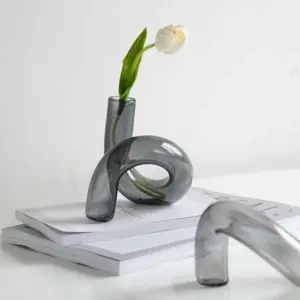 Retro Hand Blown Glass Twisted Squiggle Vase - ISTANBULLU LTD