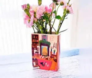 Retro Little Women Ceramic Book Vase