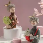 RetroModernLadyDecorativeVase-Homeko3 RetroModernLadyDecorativeVase Homeko3