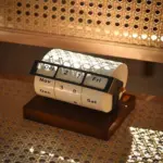 RotatingWheelRetroWoodenCalendar5
