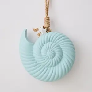 Wooden Shell Starfish Hanger - Vintage wall decoration in beach theme
