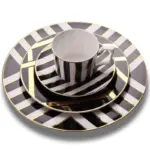 Service-de-table-en-porcelaine-au-design-moderne-noir-vaisselle-et-cadeau-tasse-caf-soucoupe-avec_76f034e5-6bbb-4f1f-9d2e-f8bbef3cf287 Service de table en porcelaine au design moderne noir vaisselle et cadeau tasse caf soucoupe avec 76f034e5 6bbb 4f1f 9d2e f8bbef3cf287