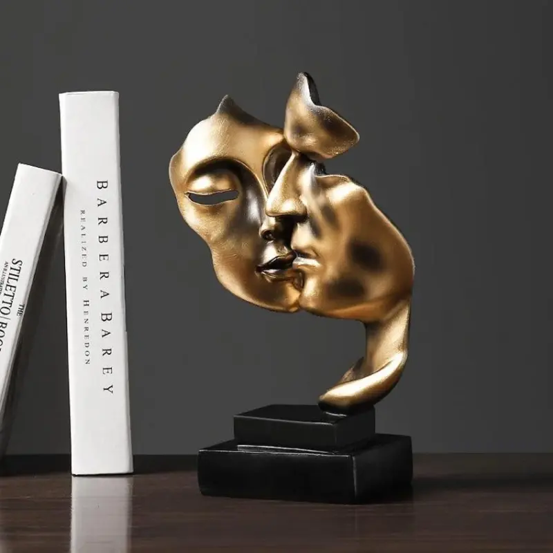 SilenceLoveFigurine Homeko6