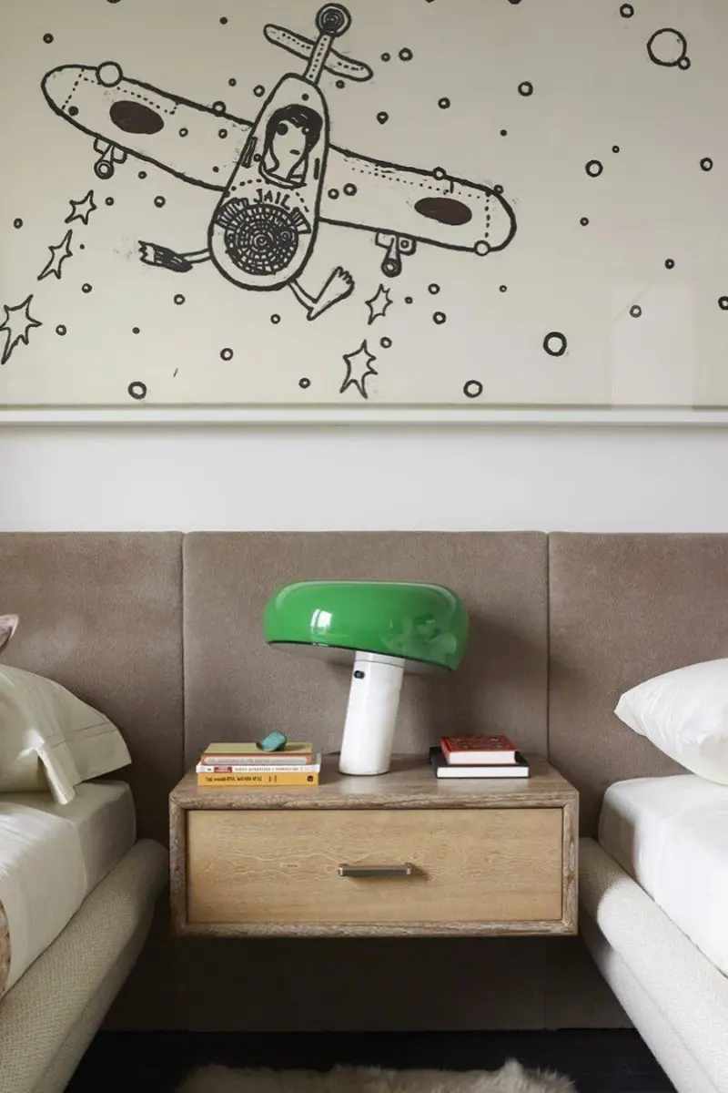 SnoopyTableLamp2 036bf292 535e 4d34 823a d71bc61eefe7