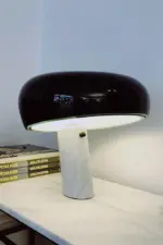 SnoopyTableLamp35 4b18dbeb 8c53 40df b844 d874f185f9c4