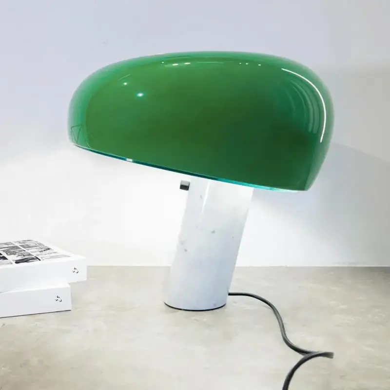 Snoopy Table Lamp 3 1e540841 1289 435b 8a5d f3b219e54aef