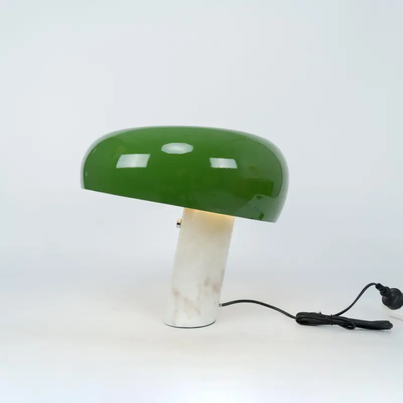 Snoopy Table Lamp 110 706ab2b8 64fb 4b8d 8347 e4b627c65302