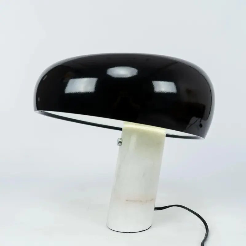 Snoopy Table Lamp 115 8991ca4d b2e7 4930 8f02 8e54c7faa63d