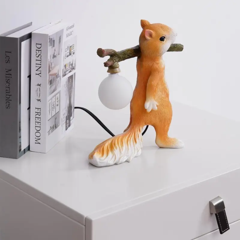 Squirrel Table Lamp 2 75ee9e31 d3e4 463b 9b64 97ab357887d9