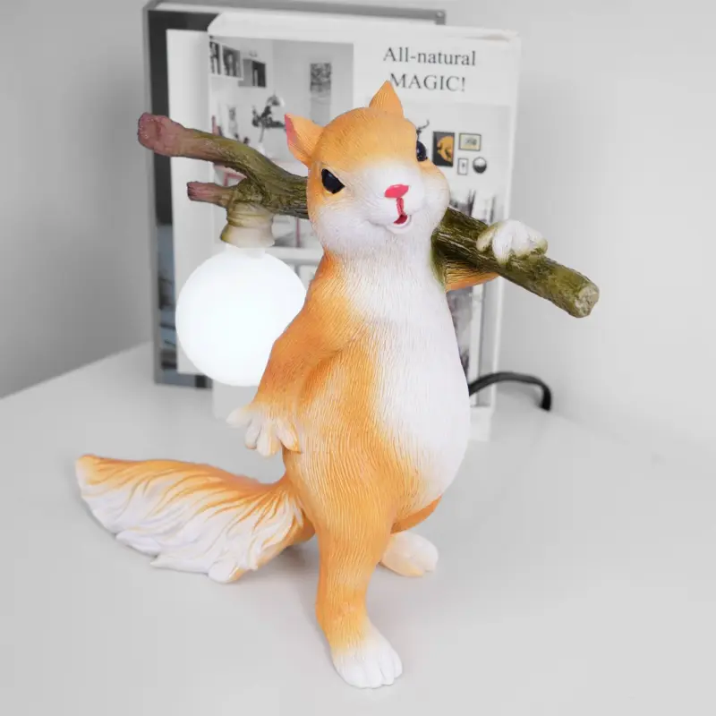 Squirrel Table Lamp 3 748723ac a866 4986 a8cc 07eb9eb3e668