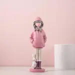 StreetArtBalloonGirlFigurine Homeko11