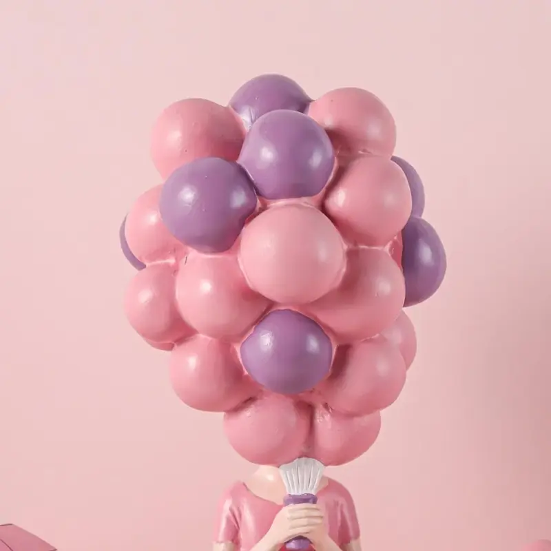 StreetArtBalloonGirlFigurine Homeko9