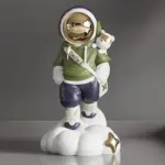 StreetwearOutfitAstronautDecor Homeko2