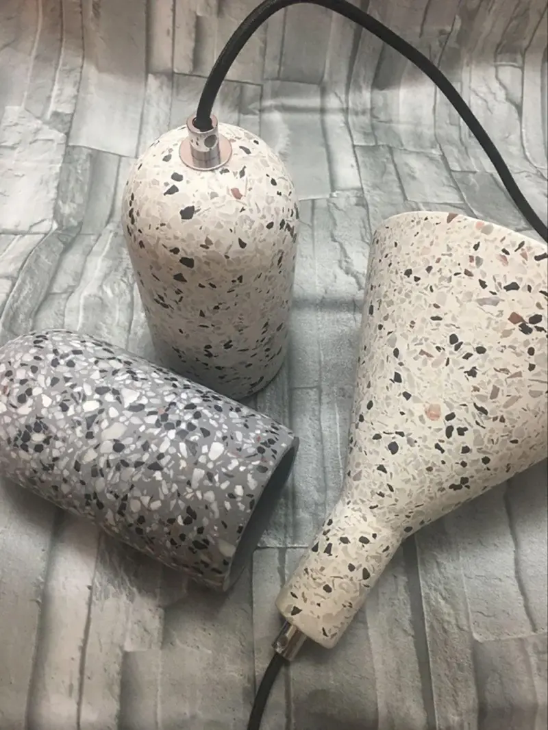 U Concrete pendant 57 6465b92f 15a4 4d94 88c3 af888b4bd66f