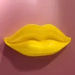 VibrantLipSculptureWallArt-Homeko9 VibrantLipSculptureWallArt Homeko9